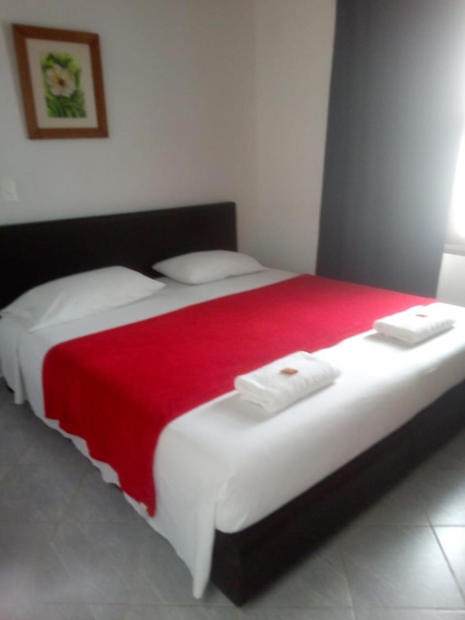 Hotel Barajas Jardín Esterno foto